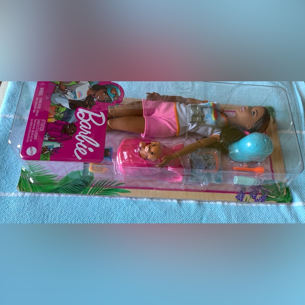 Posable Hiking Barbie, Puppy NIB - Picture 5 of 6